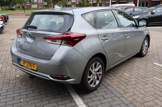 Toyota Auris 1.8 HYBRID ASPIRATION 5-DEURS CAMERA CRUISE NL-AUTO AFN.TREKHAAK NAVI CRUISE LM-VELGEN / 4