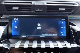 Peugeot 508 SW 1.2 PureTech GT | Achteruitrijcamera | Parkeersensoren | Full-map Navigatie | Climate control | Adaptive Cruise control | Stuurbediening | Inklapbare trekhaak | Parkeersensoren voor/achter | Verwarmde voorstoelen | Dakrails | Keyless entry | Lane-keeping system / 28