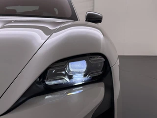 Porsche Taycan Turbo 93 kWh VAN:89.900,- VOOR:84.877 ,- UW HERFSTVOORDEEL:5.023,- SOH 91% | SPORT CHRONO | HEAD-UP | CARBON PAKKET | ALCANTARA STOELEN + HEMEL | DUAL SCHERM | PSCB KERAMISCH GECOATE REMMEN | BURMESTER PREMIUM AUDIO | STOELVERWARMING + STUURWIELVERWARMING | STOELVENTILATIE | MEMORY SEATS | PORSCHE DEALER ONDERHOUDEN | 360° CAMERA | VERKEERT IN NIEUWSTAAT | ALL-IN PRIJS | 12 MAANDEN BOVAG GARANTIE / 17