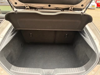 Mazda 3 2.5 e-SkyActiv-G M Hybrid HOMURA 140PK! AUTOMAAT/ / 13