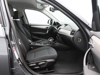 BMW X1 sDrive20i 183 Pk Automaat Executive | Trekhaak | Bi Xenon | Cruise Control | 17 Inch | 132.168 Km !! / 36