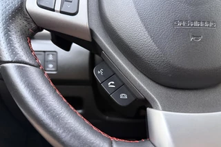 Suzuki Vitara 1.4 S | Trekhaak l Climate Control l Bluetooth l LED l Camera l PDC Voor & Achter l Stoelverwarming l Lichtmetalen Velgen / 24