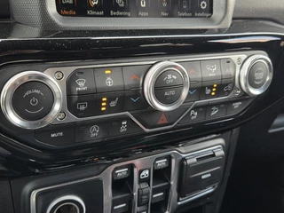 Jeep Wrangler BRUTE 2.0T Sahara | BRUTE | Cabrio | Adaptive Cruise Control / 19