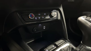 Opel Corsa 1.2 Edition CRUISE DAB CARPLAY LED 11000 KM. / 36
