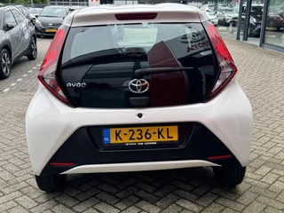 Toyota Aygo FUN 5-DEURS AIRCO NL-AUTO 1E EIGENAAR ELEKTRISCHE RAMEN / 17