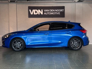 Ford Focus 1.0 EcoBoost ST Line Business Trekhaak Navi ACC Smartlink 17'' / 7