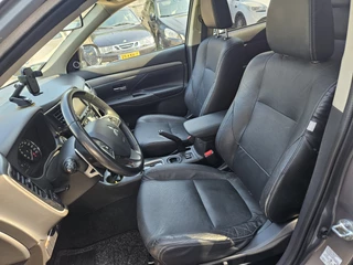 Mitsubishi Outlander 2.0 Instyle AUTOMAAT AIRCO NAVI CAMERA TEL / 12