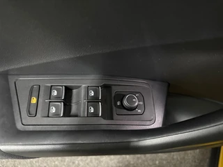 Volkswagen T-Roc 1.0 TSI Style/ NL auto/ Parkeersensoren/ Navi/ LMV / 11