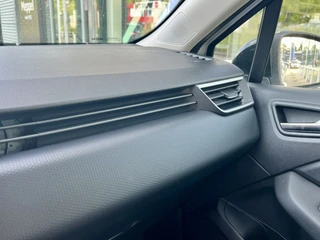 Renault Clio 1.0 TCe 90 Evolution  | Lichtmetaal | Parkeersensoren | Airco | Cruise Control | NL Auto | BTW Auto | Apple CarPlay/Android Auto / 33