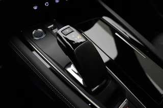 Peugeot 508 SW 1.6 HYbrid GT | Nieuwe tractiebatterij | 225pk | 18" LM Velgen | Camera | Dodehoek Detectie | Full LED | Lane Assist | Navigatie | Afneembare trekhaak / 24