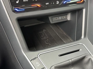 Volkswagen Polo 1.0 TSI DSG R-Line 110pk Adapt. Cruise | IQ light | 17 inch | Camera | Virtual | Carplay | Rijklaar incl. garantie / 26