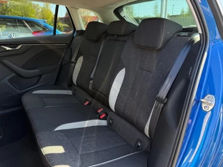 Škoda Scala 1.0 TSI Business Edition - Automaat NL Auto Stoelverw. Apple Carplay Android Auto LED / 15