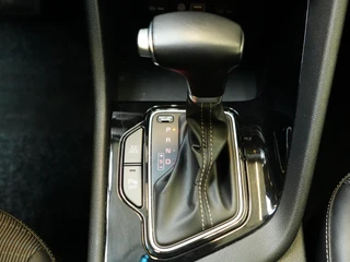 Kia Niro 1.6 GDi PHEV DynamicLine ✅Stoel+Stuurverw.✅All Season✅Adapt Cruise✅Trekhaak✅Camera✅Lane Ass.✅ / 22