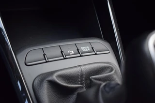Kia Rio 1.0 T-GDi MHEV DynamicLine | Apple Carplay | ACC | Camera | Airco / 19