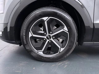 Kia Niro 1.6 GDi PHEV DynamicPlusLine  - Adaptive Cruise - Stoel/Stuurverwarming - Schuif/Kanteldak - Navigatie  - Apple Carplay/Android Auto Fabrieksgarantie 10-12-2032 of 150.000 km / 16