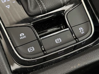 Skoda Karoq 1.5 TSI Sportline | Pano | Clima | Stuur/Stoelverwarming | Cruise | Carplay | Navi | ( Vestiging - Nieuwegein) / 34