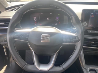 SEAT Leon 1.0 eTSI 110pk DSG-7 Style | Trekhaak wegklapbaar / 18