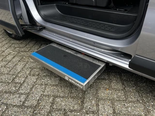 Toyota PROACE Electric Verso Long L2 Extra Range Dynamic 75 kWh ROLSTOEL-AANPASSING CRUISE SCHUIDEUREN L+R CLIMA BLUETOOTH DAB+ LAGE KILOMETERSTAND / 22