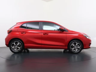MG MG3 Hybrid+ 1.5 Hybrid+ Luxury ONDERHOUD GEHAD BIJ DEALER, DIRECT LEVERBAAR | 7 JAAR MG FABRIEKS GARANTIE TM 02-2032 | STOEL + STUURVERWARMING | 360 CAMERA | ADAP. CRUISE | DODE HOEK | KEYLESS | APPLE CARPLAY | / 10