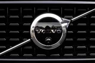 Volvo XC40 B4 MY2027 SAMENSTELLEN EXTRA VOORDEEL / 19