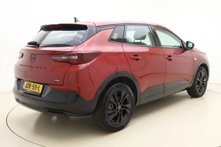 Opel Grandland 1.6 Turbo Plug-In Hybrid GS | 225PK | Automaat | Adaptive Cruise Control | Stoelverwarming | Verwarmd stuurwiel | Drive Assist | AGR Stoelen Voor | Navigatie | Parkeercamera achter | Apple Carplay & Android Auto / 2