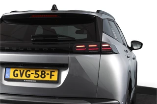 Peugeot 2008 1.2 PureTech 130 PK Allure - Automaat  | Dig. Cockpit | Adapt. Cruise | Stoelverw. | PDC | Camera | App. Connect | ECC | LM 17" | / 13