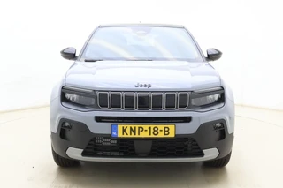 Jeep Avenger 1.2 e-Hybrid 110pk Black Edition | 8 Jaar Fabrieksgarantie | Panoramadak | Keyless | Navigatie | JBL audio | Elektrische kofferklep | Adaptieve cruise control | Stoelverwarming / 7