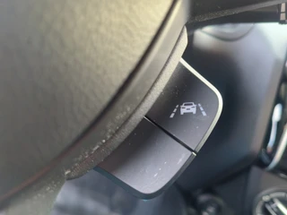 Suzuki Swift 1.2 Select Smart Hybrid uit 2025 Rijklaar + 12 maanden Bovag-garantie Henk Jongen Auto's in Helmond,  al 50 jaar service zoals 't hoort! / 24