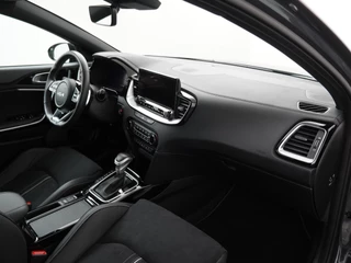 Kia XCeed 1.5 T-GDi GT-Line  - Automaat - Panorama dak - Stoel/Stuur verwarming - Navigatie - Climate Control - Achteruitrijcamera - Elektrische Achterklep - 7 jaar of 150.000km Fabrieksgarantie / 41