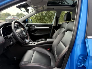 MG ZS EV MG EV Luxury 50 kWh  Panoramadak, Trekhaak, App Connect / 5