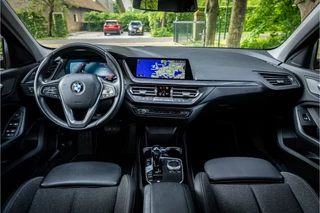 BMW 1 Serie 118i Executive Sport Line  Individual Storm Bay Shadow / 8