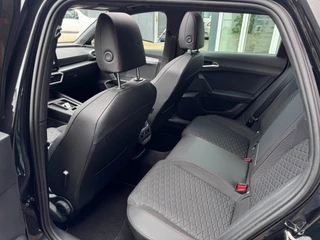 SEAT Leon Sportstourer 1.5 eTSI FR Business Intense 150 PK Schuif-Kantel Dak | NL-Auto | Camera | Beats Audio | Virtual Cockpit / 8