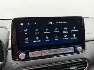 Hyundai Kona EV Fashion 64 kWh 3- Fase SOH 95,3% Warmtepomp | Trekhaak | Camera | Navigatie | Head-Up Display / 17