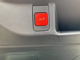 DS DS 4 1.6 HYbrid 225 PHEV E-Tense Trocadero Stoel/Stuurverw. Leder Carplay Plug-in / 8