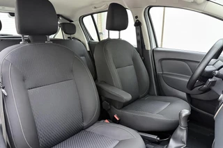 Dacia Sandero 1.0 SCe Laureate / 8