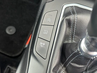 Ford Focus 1.0 Ecoboost Wagon Active Business '' Trekhaak - Clima - PDC '' / 24