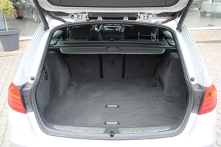 BMW 3-serie Touring 316i M Sport Edition High Executive/Trekhaak/Xenon/Navi/ / 23