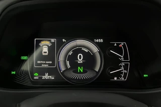 Lexus UX 250h F Sport Line | CAMERA | ADAPTIVE | KEYLESS | CARPLAY / 33
