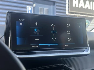 Peugeot 208 1.2 PureTech Allure Pack | Adaptive Cruise Control | Parkeercamera/-sensoren | Keyless Start | Apple Carplay/Android Auto | Climate Control | i-Cockpit | Navigatie | DAB | Full LED | Dealer Onderhouden | / 17