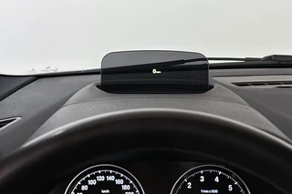 BMW 2-serie Active Tourer 218i M Sport Head-Up Sportstoelen Stoelverwarming HiFi Camera / 25