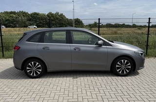 Mercedes-Benz B-klasse 180 Business Solution Plus CarPlay | Camera | groot NAVI / 7