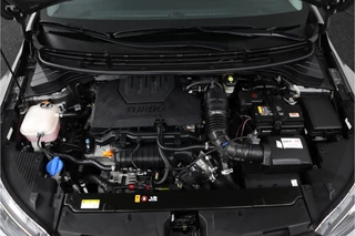 Kia Stonic 1.0 T-GDi MHEV DynamicPlusLine  Apple Carplay/Android Auto - Cruise Control - Climate Control - Navigatie - Stuur/Stoel Verwarming - Fabrieksgarantie tot 10-2031 / 35