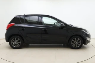 Hyundai i20 1.2i i-Vision / 10