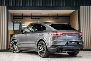 Porsche Cayenne Coupé 3.0 E-Hybrid|ACC|GTS-stoel|Chrono|Pano / 4
