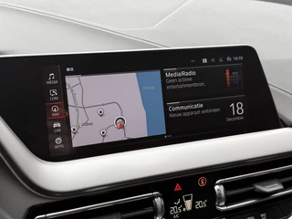 BMW 1 Series 116i Business Edition Zwarte grill | Apple Carplay | DAB+ | PDC V+A / 24