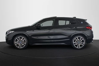 BMW X2 xDrive25e M Sport Panoramadak Head-Up Harman Kardon Elektrische Stoelen / 37