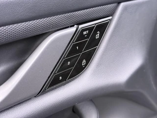 Porsche Taycan 4S Performance 84 kWh SOH 91%| VAN: 56.900,- VOOR: 53.877,- UW HERFSTVOORDEEL: 3.023,-| 18 VOUDIGE STOELVERSTELLING| PORSCHE DEALER ONDERHOUDEN| ORIG. NL NAP 1STE EIGENAAR| 360 CAM| PANORAMADAK| / 23