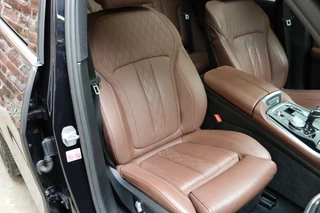 BMW X5 xDrive40i High Executive M Sport Pakket Automaat  / Live Cockpit Professional / Adaptive Air Suspension / Panoramadak Sky Lounge / Bowers & Wilkins / Active Steering / Comfortstoelen / Laserlight / Crafted Clarity / 22 Inch / Leder / M Sportremsysteem / 20