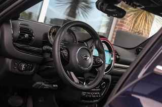 Mini Clubman 1.5 Cooper Richmond Park Edition | 1e eigenaar | Dealer onderhouden | Apple Carplay | Harman kardon | DAB | Keyless entry | Panoramadak | Sportstoelen | LED | PDC / 38