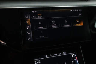 Audi Q8 e-tron 50 340pk quattro Advanced Edition 95 kWh SOH 91% Trekhaak Camera Sportstoelen Stoelverwarming / 24